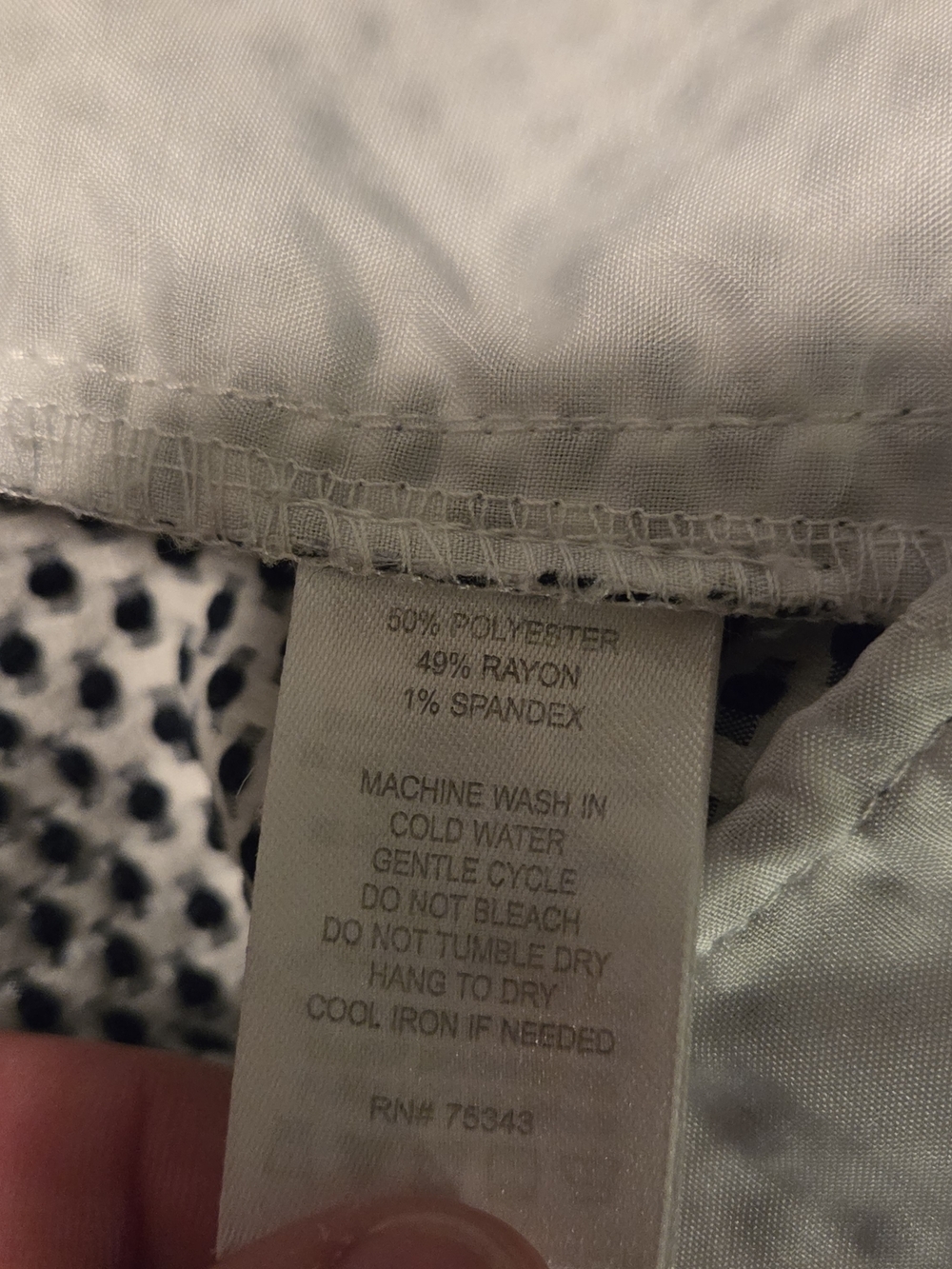 Cynthia Rowley Womens White Scalloped Hem Shorts with Black Dot Print Size 12 - Picture 8 of 9